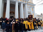 Крестный ход 1-го января в Александро-Невской Лавре